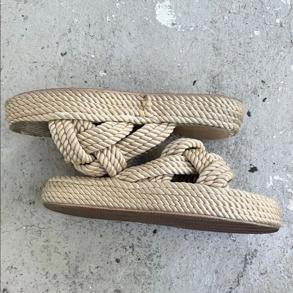 DL1961 Calla rope slides